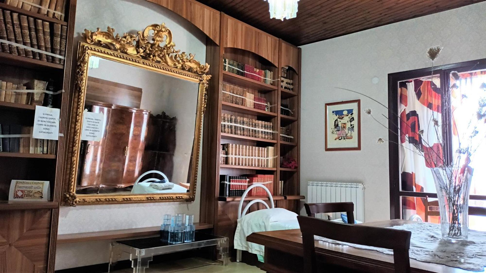 Antica Dimora Palazzo Rovitti Bed & Breakfast Cerchiara di Calabria ภายนอก รูปภาพ